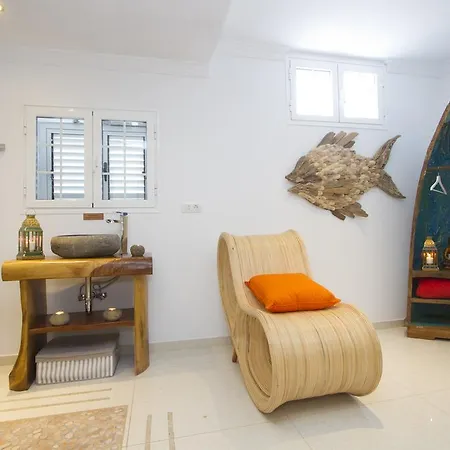 Pebbles Sea Front Apartment Punta Mujeres